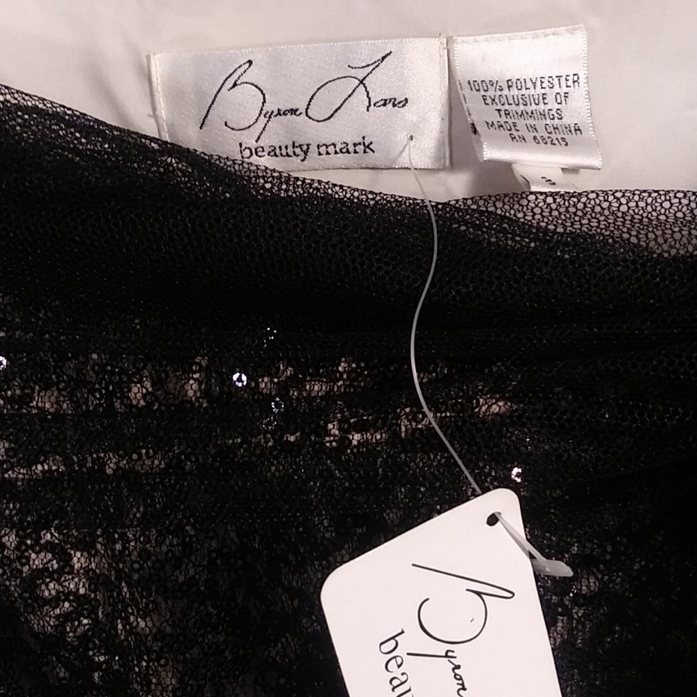 Top - Picture 4 of 8